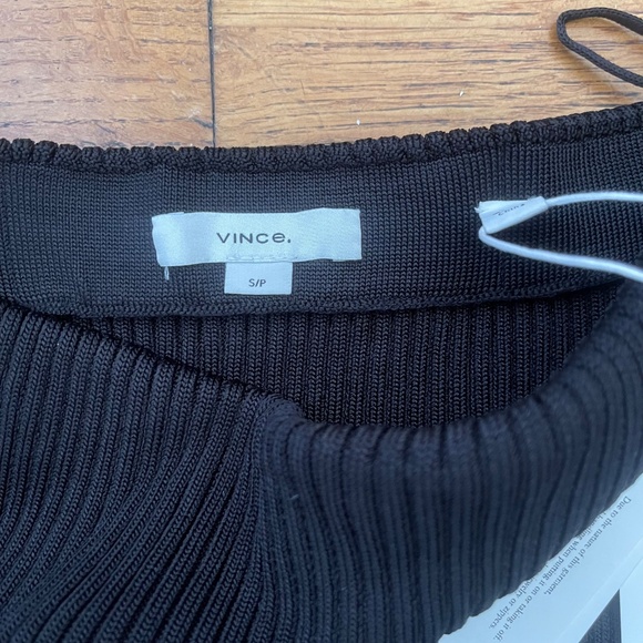 NWT Vince Elegant Black Ribbed Skirt Sz S/P - Picture 4 of 7